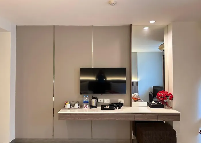 Crystal Suites Suvarnbhumi Airport