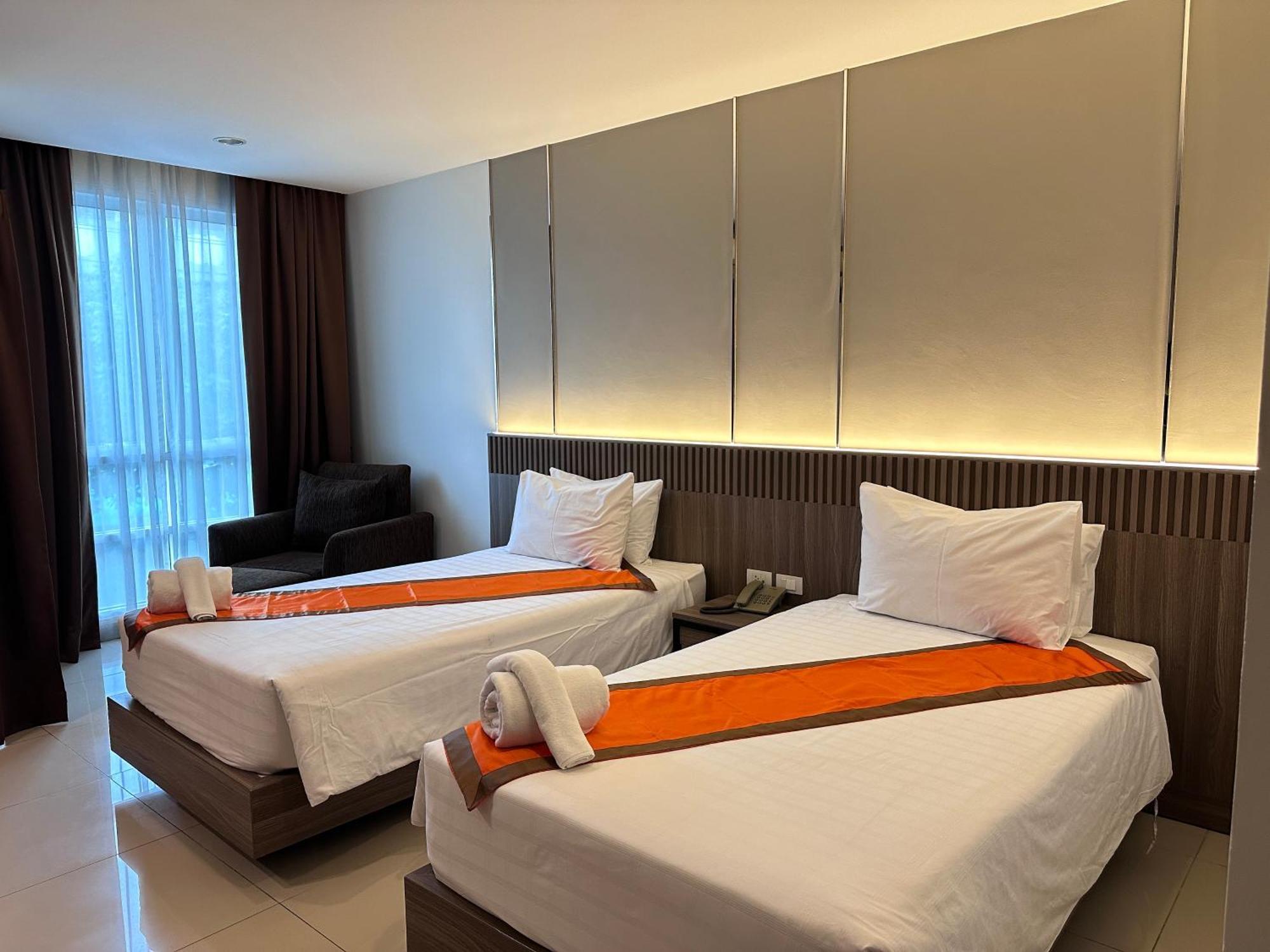 Crystal Suvarnbhumi Airport Hotel